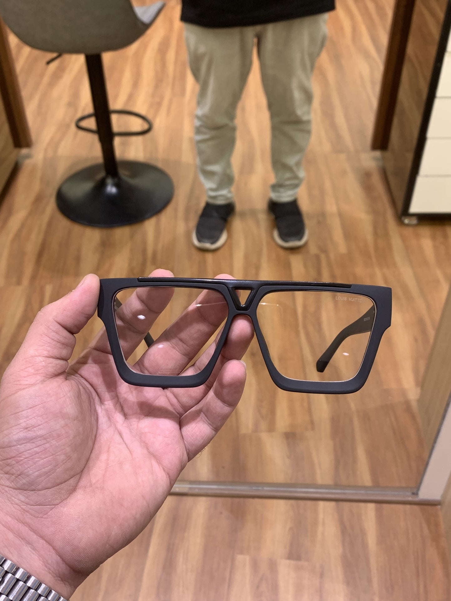 L_V Square Evidence 1502 Black Plano Frame