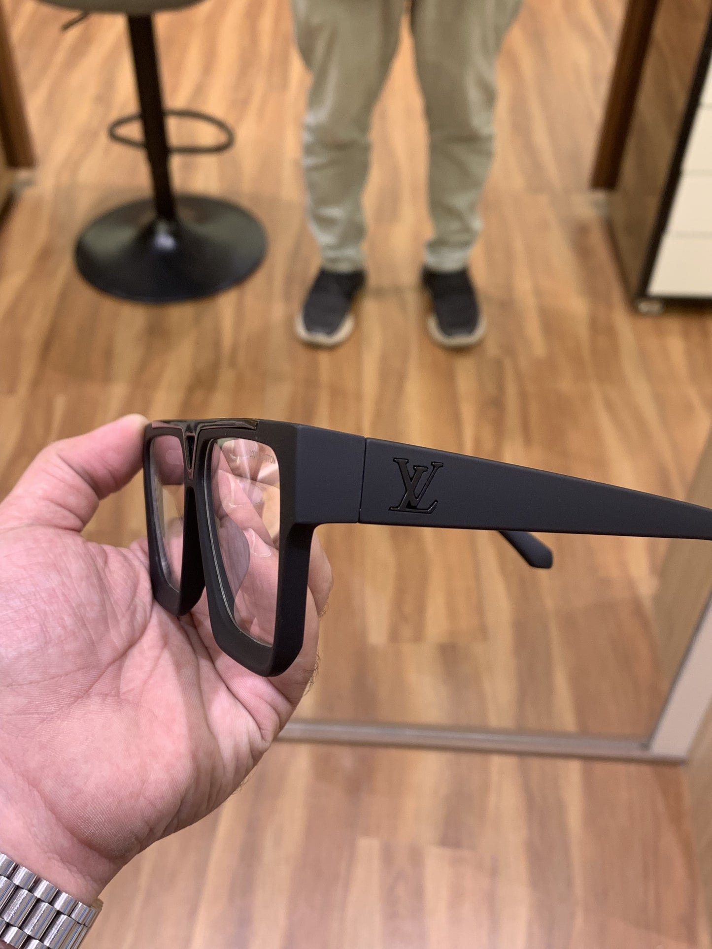 L_V Square Evidence 1502 Black Plano Frame