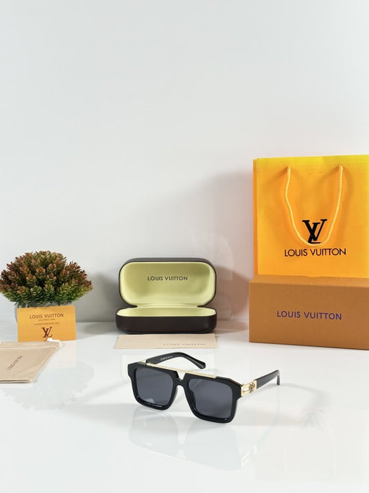 L_V Square 121 Gold Black Sunglass