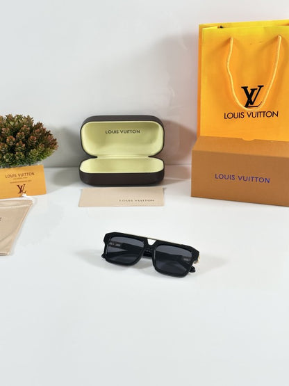 L_V Square 121 Gold Black Sunglass