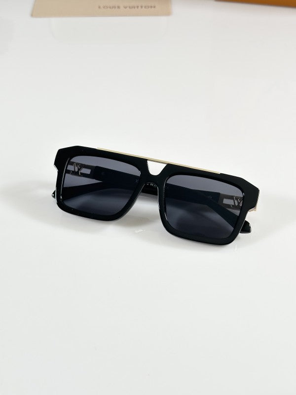L_V Square 121 Gold Black Sunglass