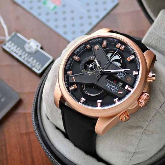 T A G Huer Carrer CR-7 Mens Watch