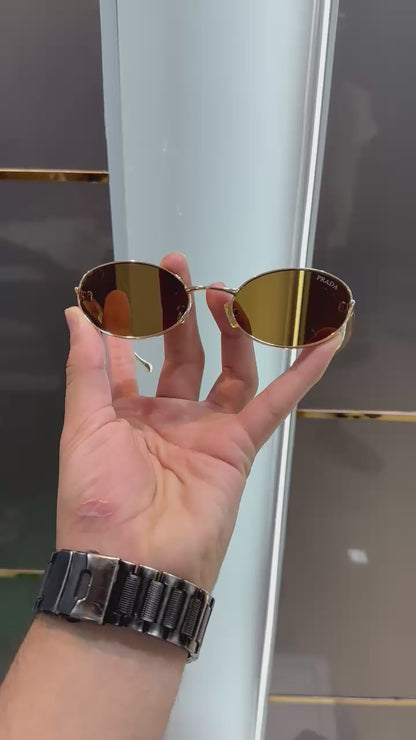 Luxury Stylish Praada UV Protected Sunglass With Complete Box Packaging