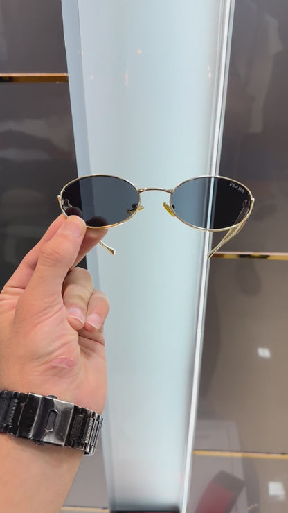 Luxury Stylish Praa_da_UV Protected Sunglass With Complete Box Packaging