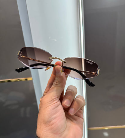 Luxury Stylish Fendii Sunglass With Complete Box Packing