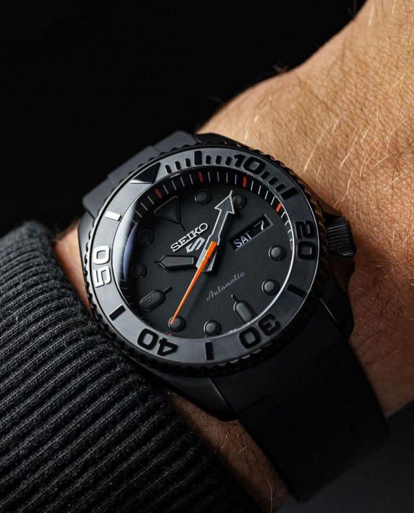 seeiko 5 premium luxury black smooth movement mens watch