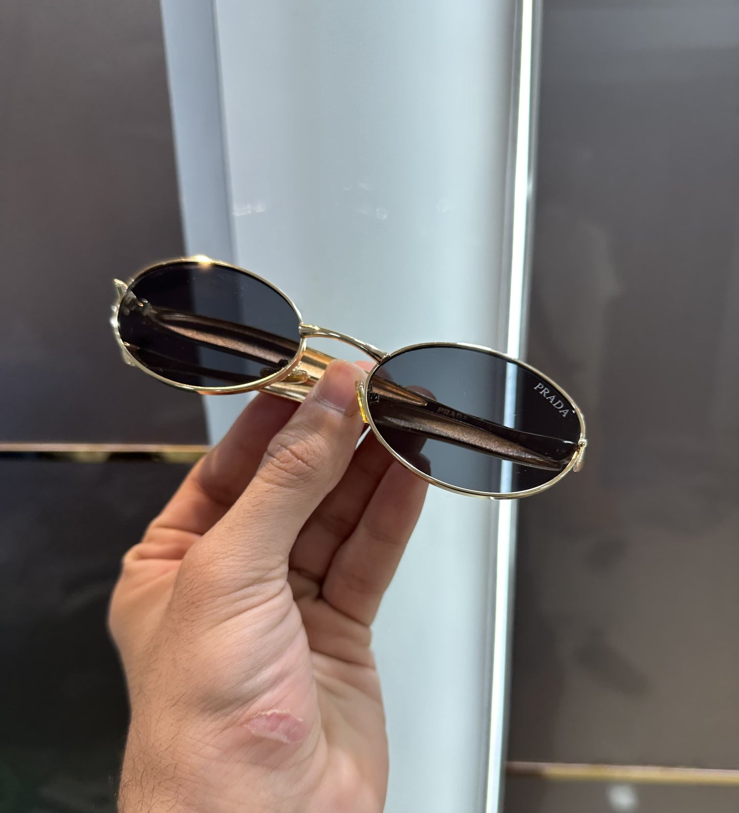 Luxury Stylish Praa_da_UV Protected Sunglass With Complete Box Packaging